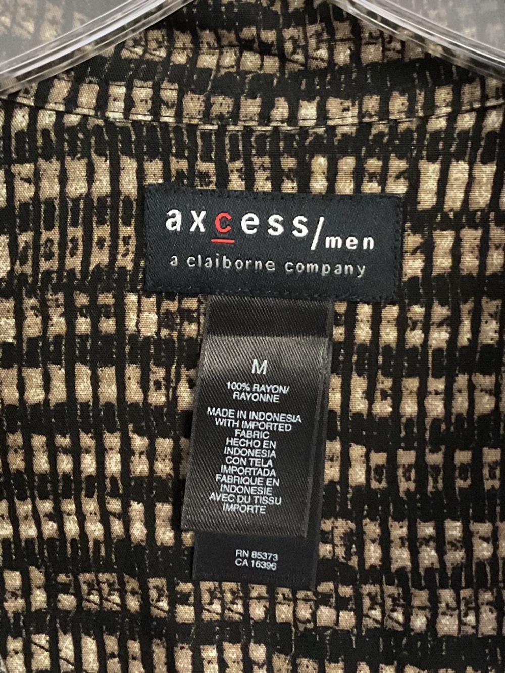 ⭐️Axcess Men’s Short Sleeve Shirt - size M - Picture 3 of 3